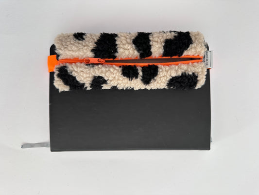 Pen Bag Leo