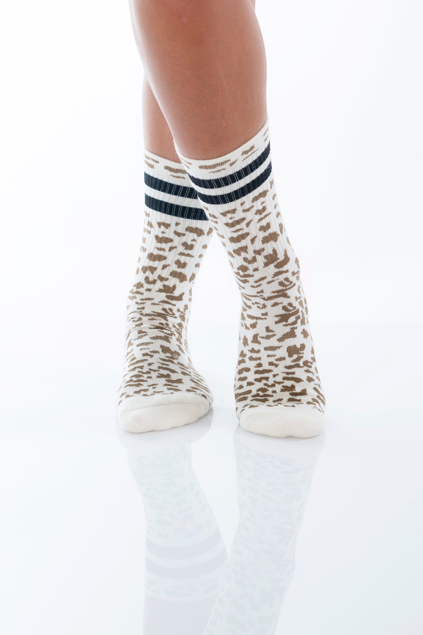 Socken im Leo Design